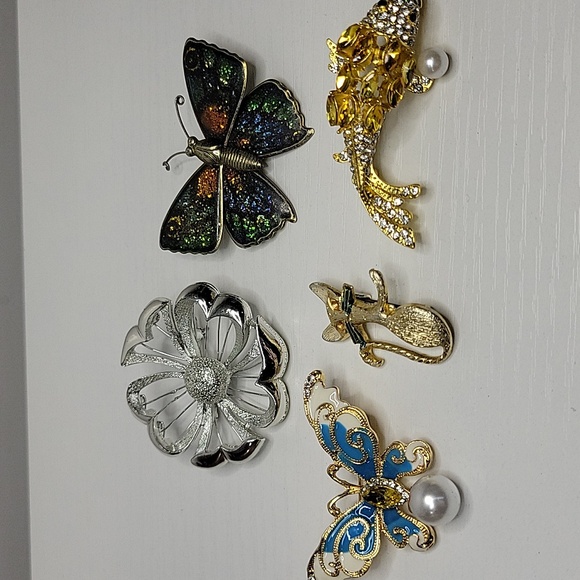 Brooch Lot - Picture 2 of 2